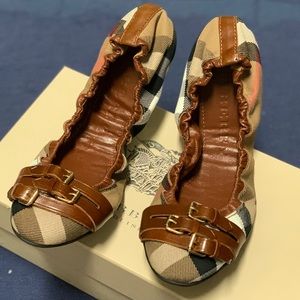 Burberry Falcony Ballerina flats